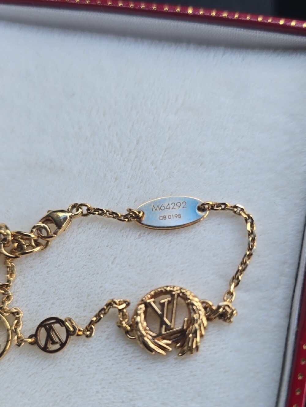 Authentic💥 Louis Vuitton Angel Wing Medallion Bracelet - Picture 6 of 6